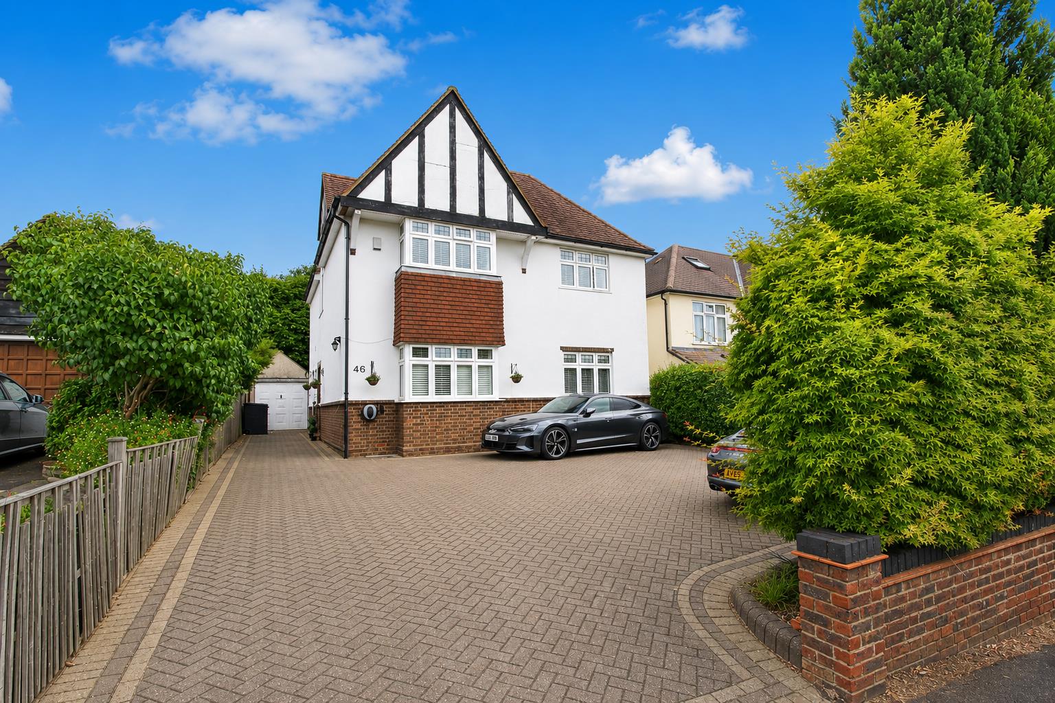 5 bed property in Smitham Downs Road, Purley